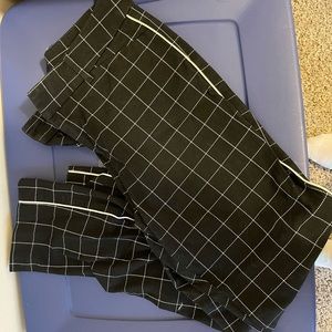 Old Navy Pixie cut ankle pants. Black and white pinstripe with white stripe down